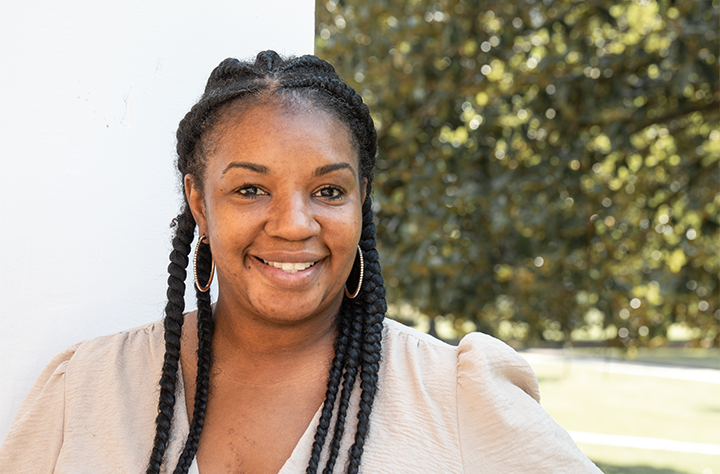 Dr. Seabrooks Headshot